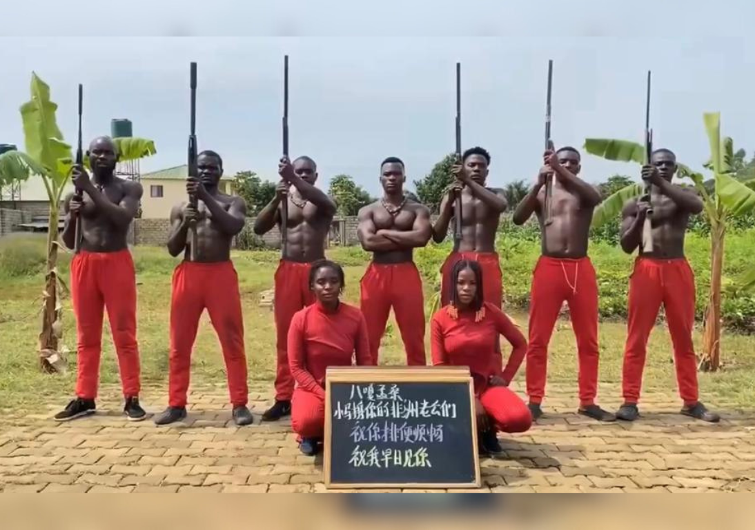 🏋️‍♂️👩 Africa Muscular Man and Pretty Woman Red🔴 Birthday Team